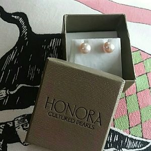 Honora 7mm Pearl Studs (NWOT)